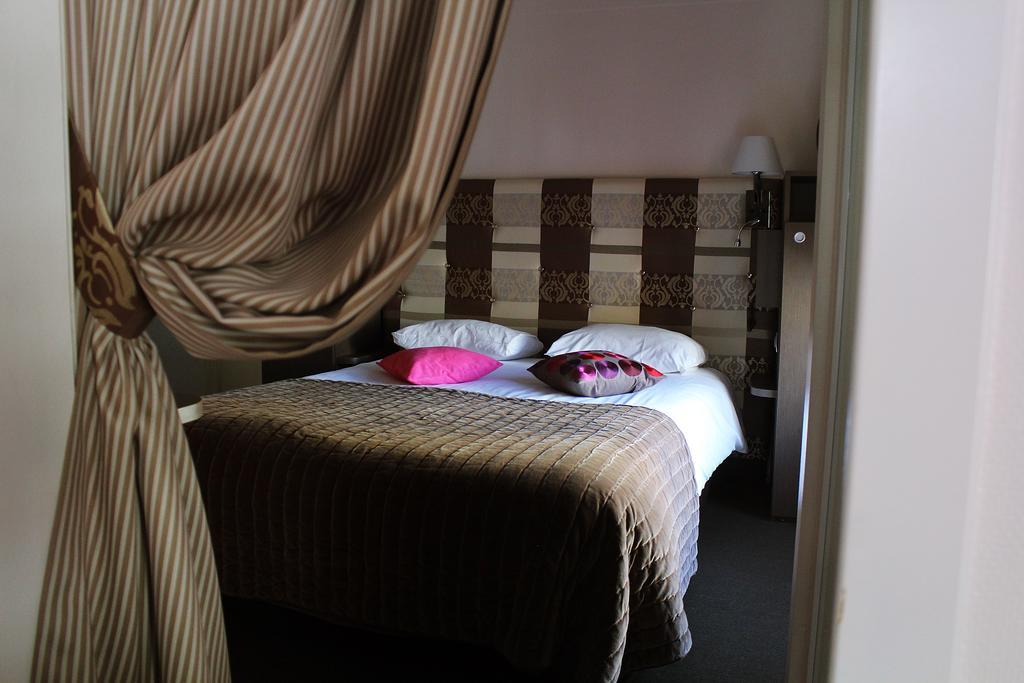 Hotel Des Bains Granville Szoba fotó